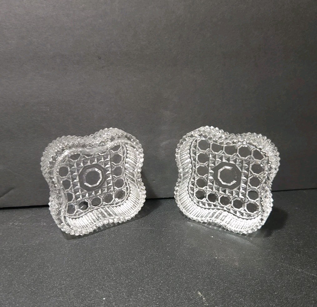 Borgonovo ITALY Pressed Glass Trinket Box - Perfect Condition