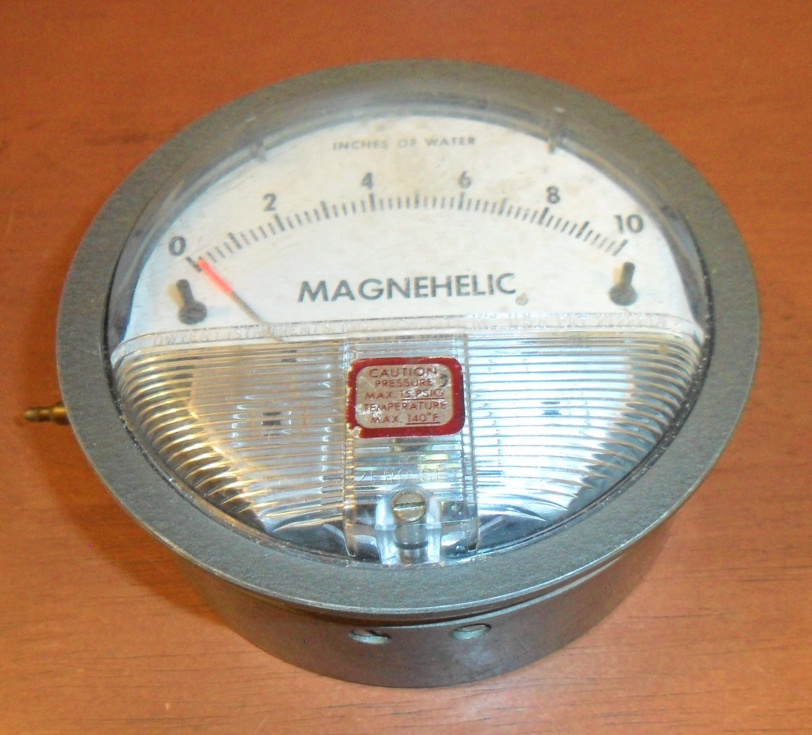 DWYER Magnehelic Pressure Gauge 0 - 10 Inches of Water, Max Pressure 15 PSIG