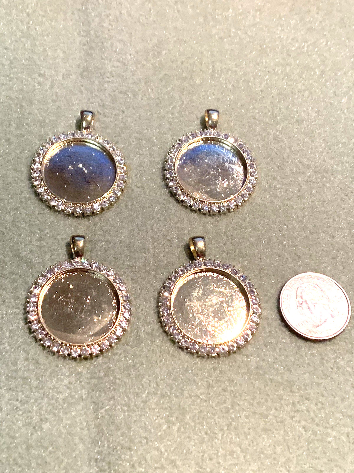 * INVENTORY SALE* 4-PC. LOT GOLDPLATE AND CRYSTAL 25MM PENDANT BEZEL SETTING-NEW
