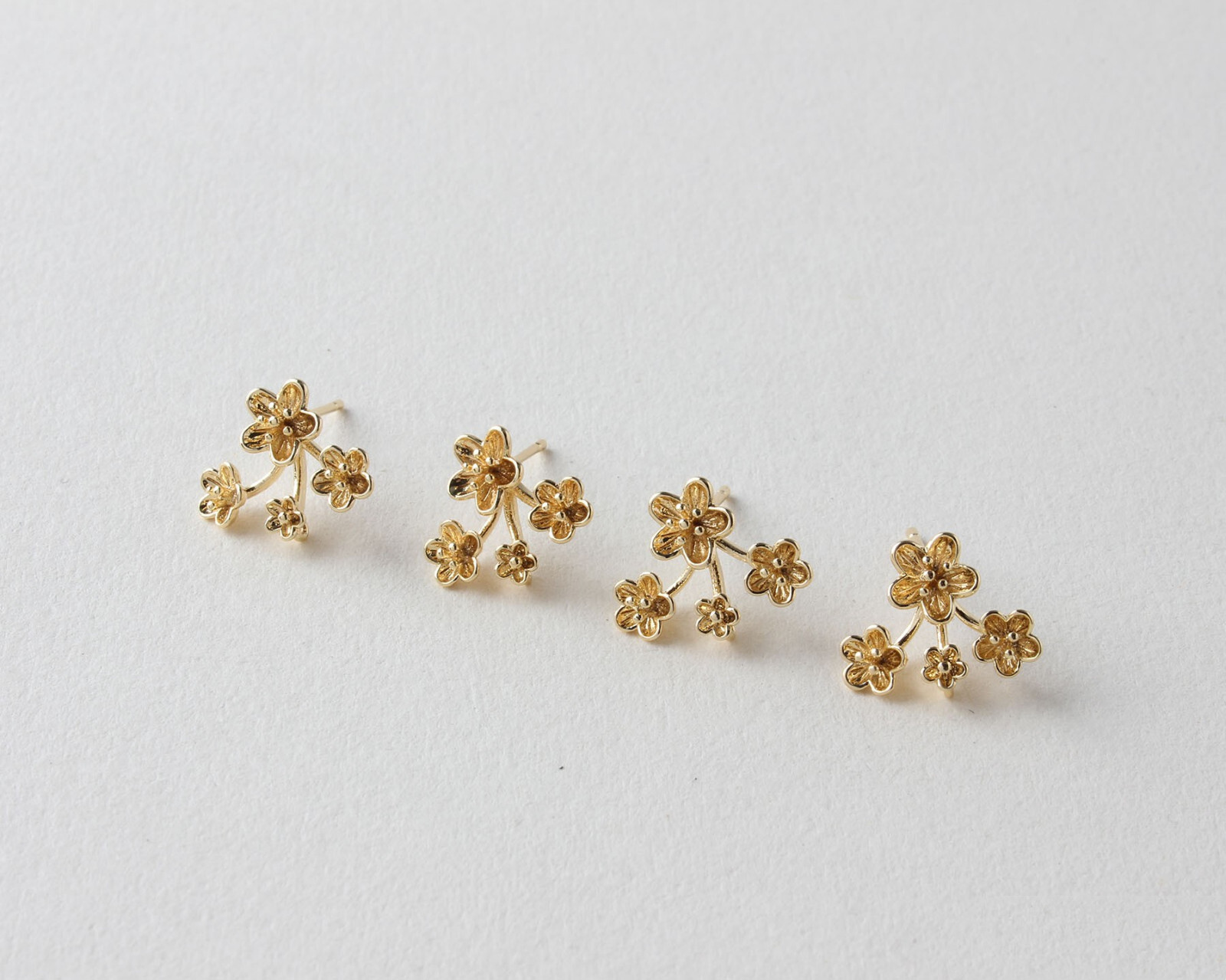 6pcs Gold Multiple Flower Stud Earring,Stacked Flower Earring Post,Floral Stud