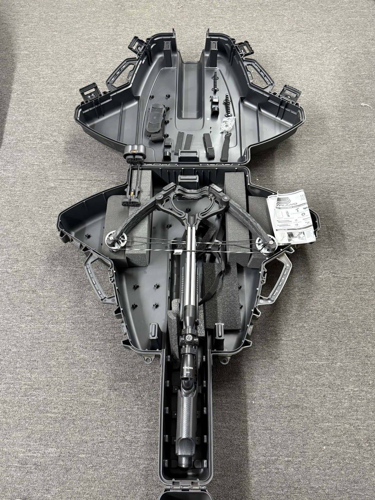 Barnett Ghost 400 Crossbow with Plano 1133 Manta Case - 400 feet per second