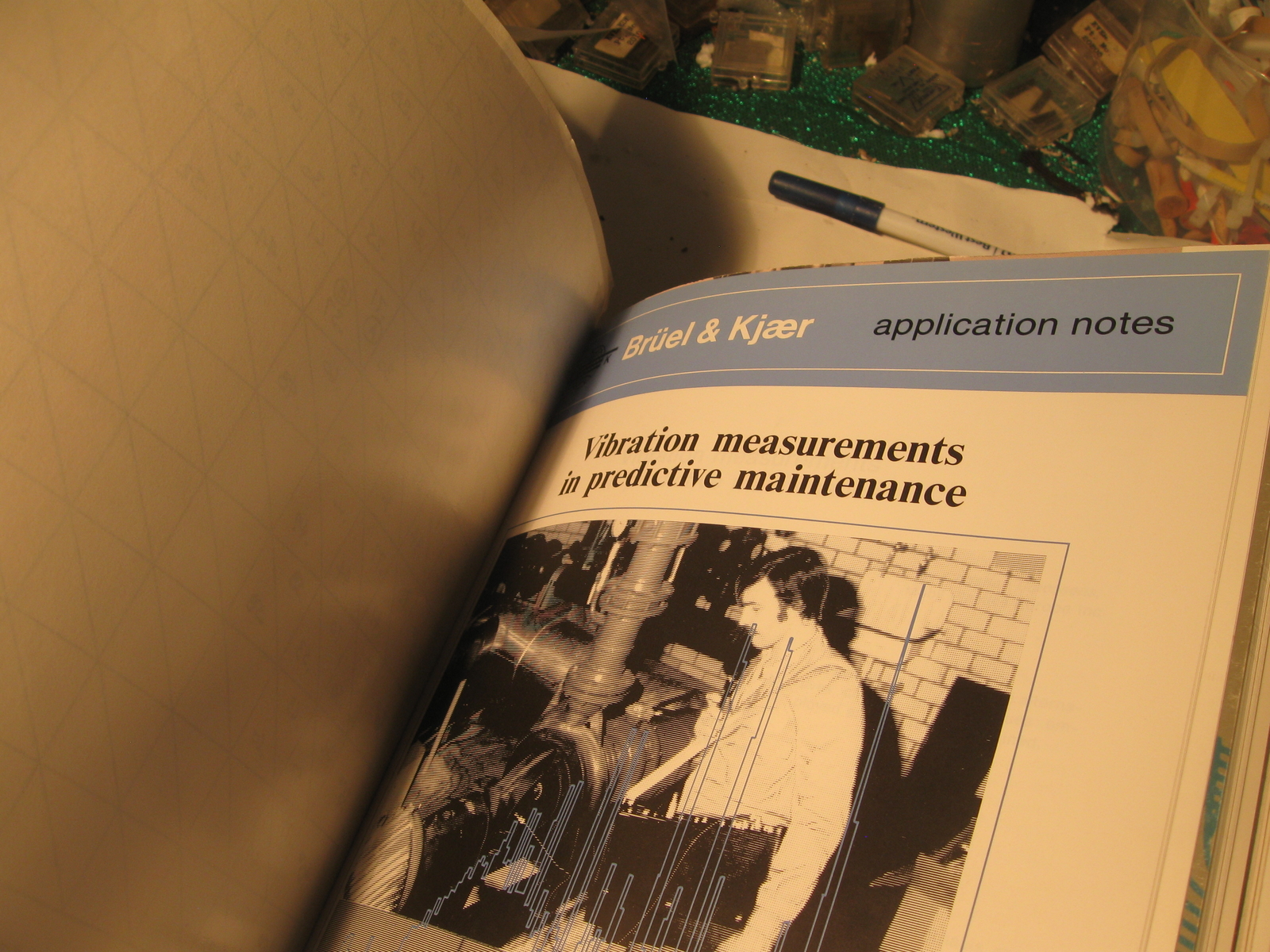 2" Binder Vibration Analysis Literature & Reference, c 1980's.