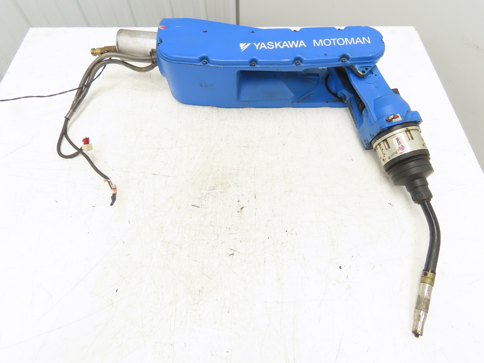 Yaskawa YR-MA01400-A00 Motoman Wrist Unit DX100 Abicor Binzel Welding Head