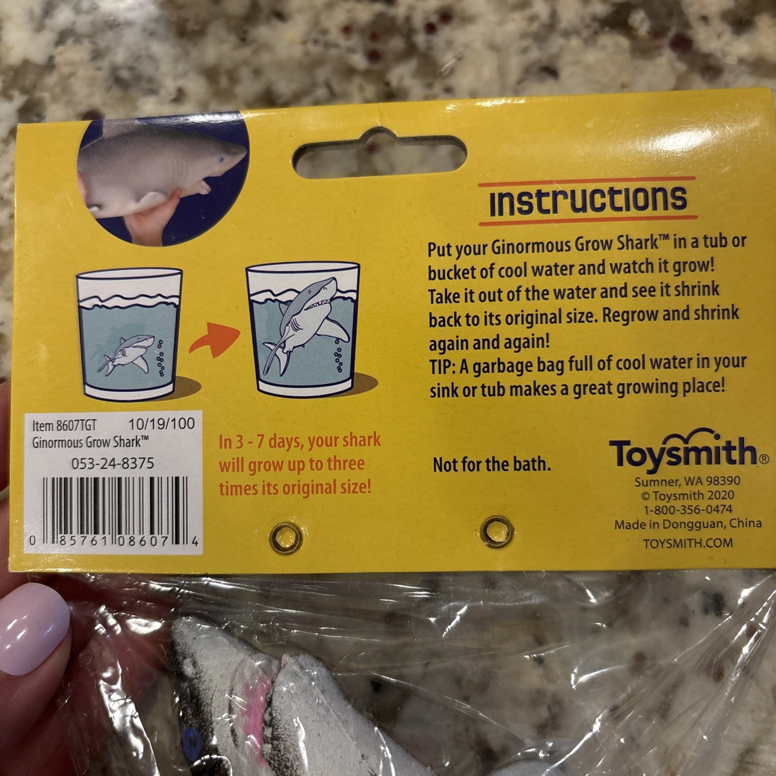 NEW! Toysmith Ginormous Grow Shark Grows 6x Its Size