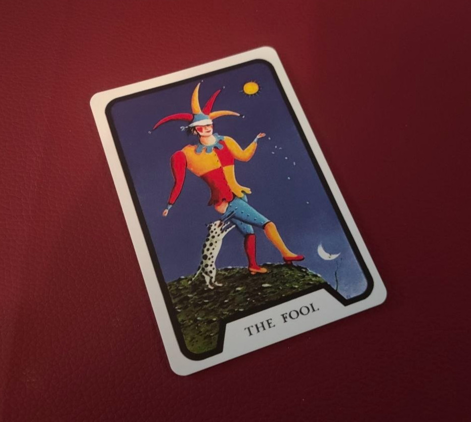 PROP - James Bond - LIVE AND LET DIE - TAROT CARD - THE FOOL - ONE CARD