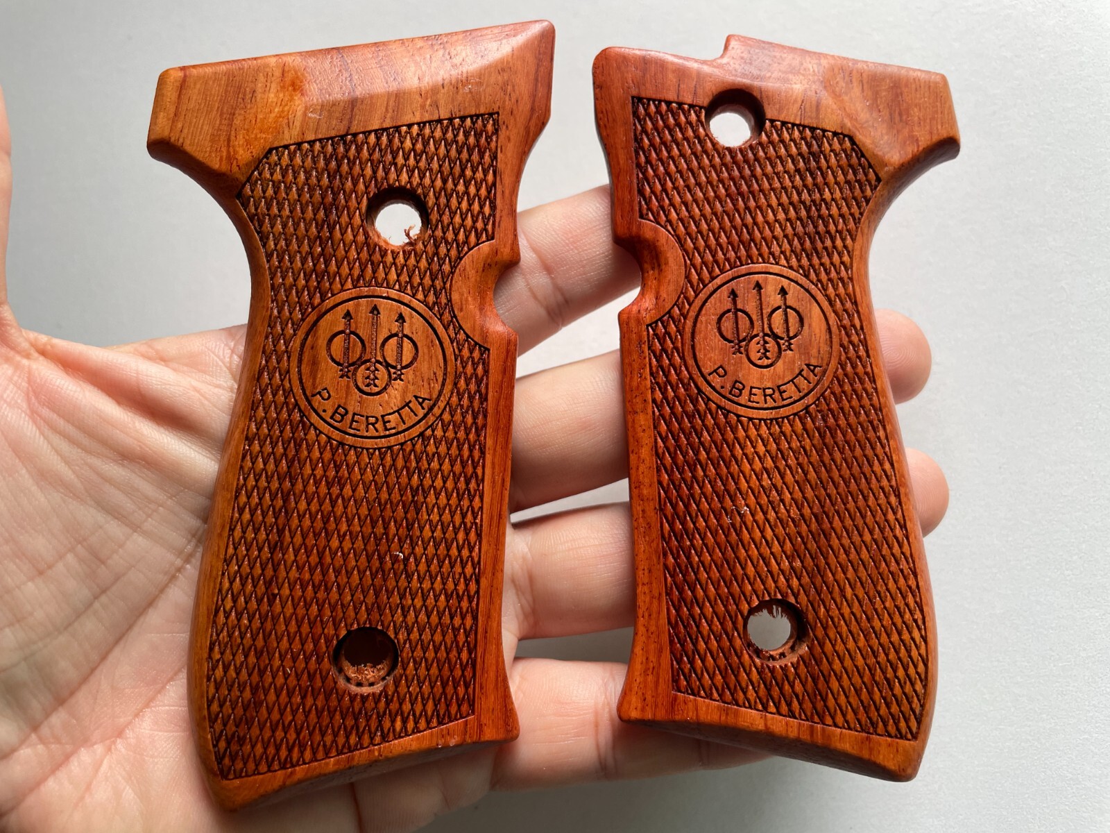 New All checkered Wood Grips For Beretta Model 92, 96, M9 Full Size;02