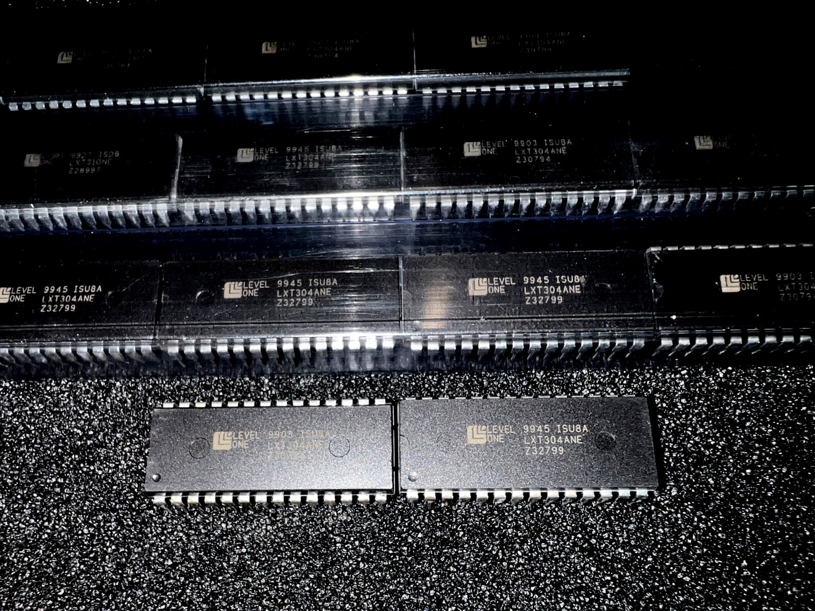 LXT304ANE