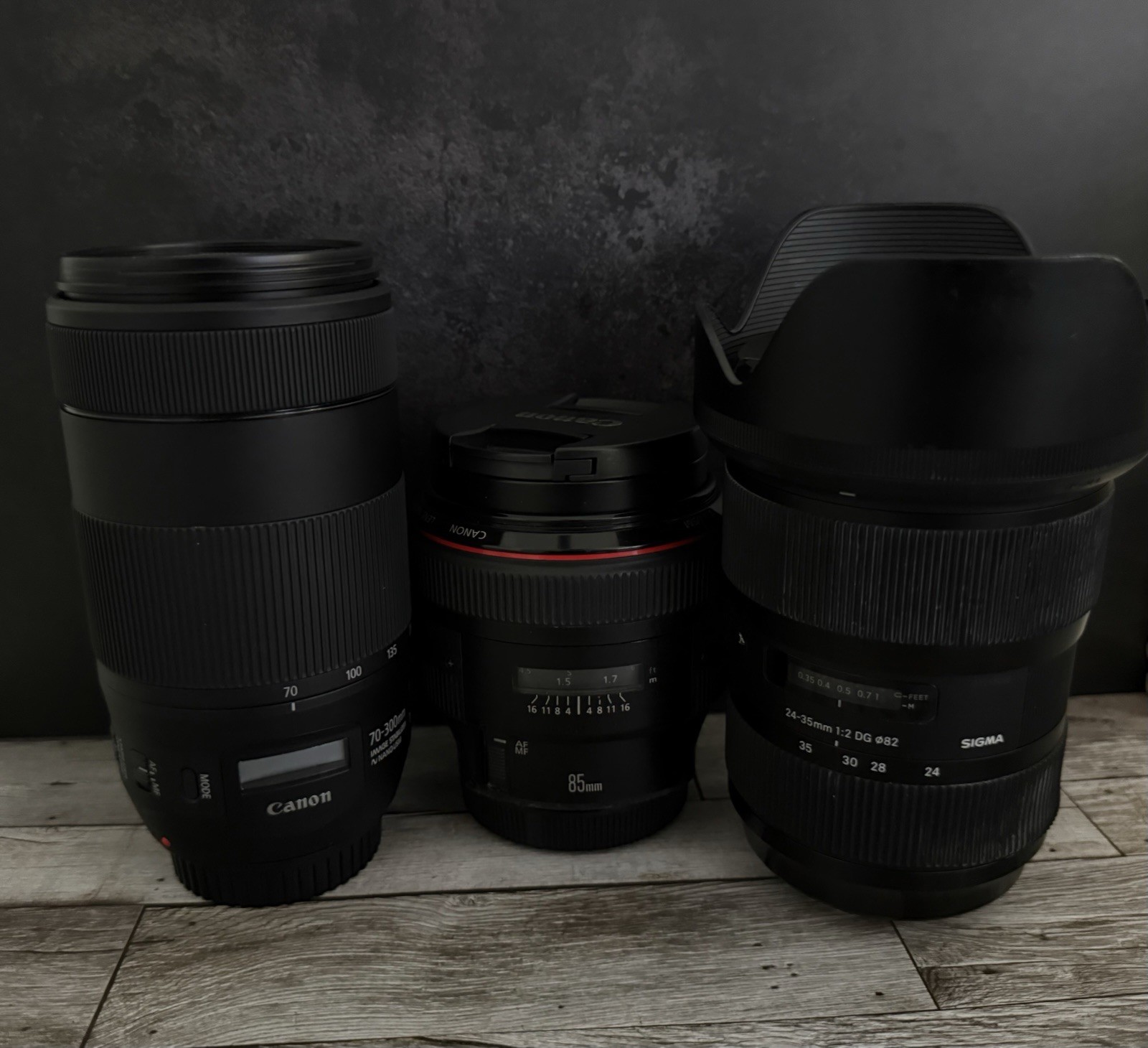 Canon EOS 5D Mark III Camera Bundle w/ Lenses Flash Tripod & Bag