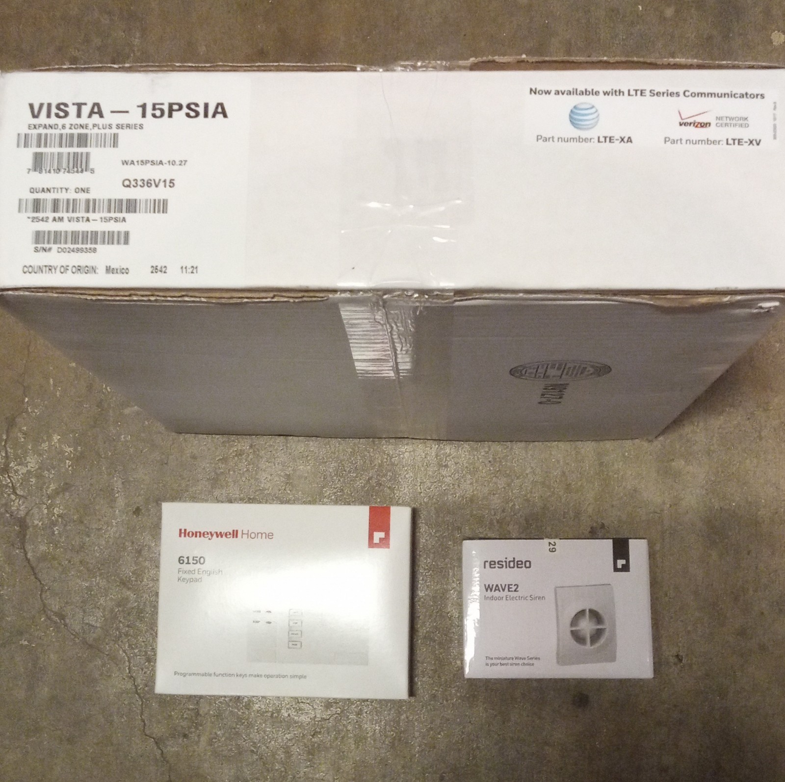 Honeywell Home VISTA-15PSIA Alarm Kit, 6150 Keypad, WAVE2 Indoor Siren