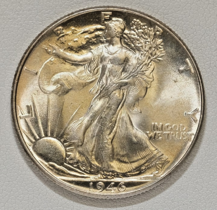 1946 Walking Liberty Half Dollar BU /W40