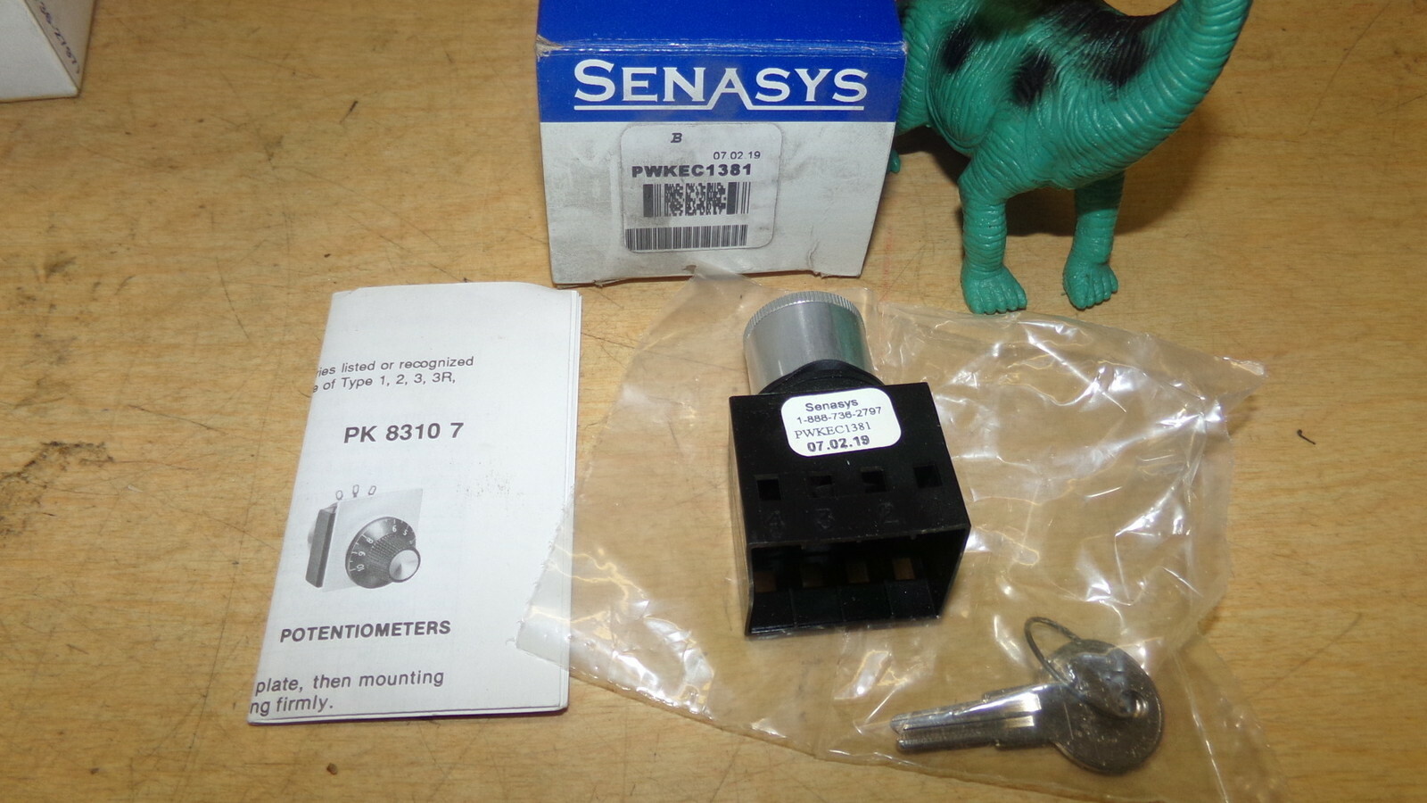 NEW Senasys PWKEC1381 Switches & Sensors *Free Shipping*