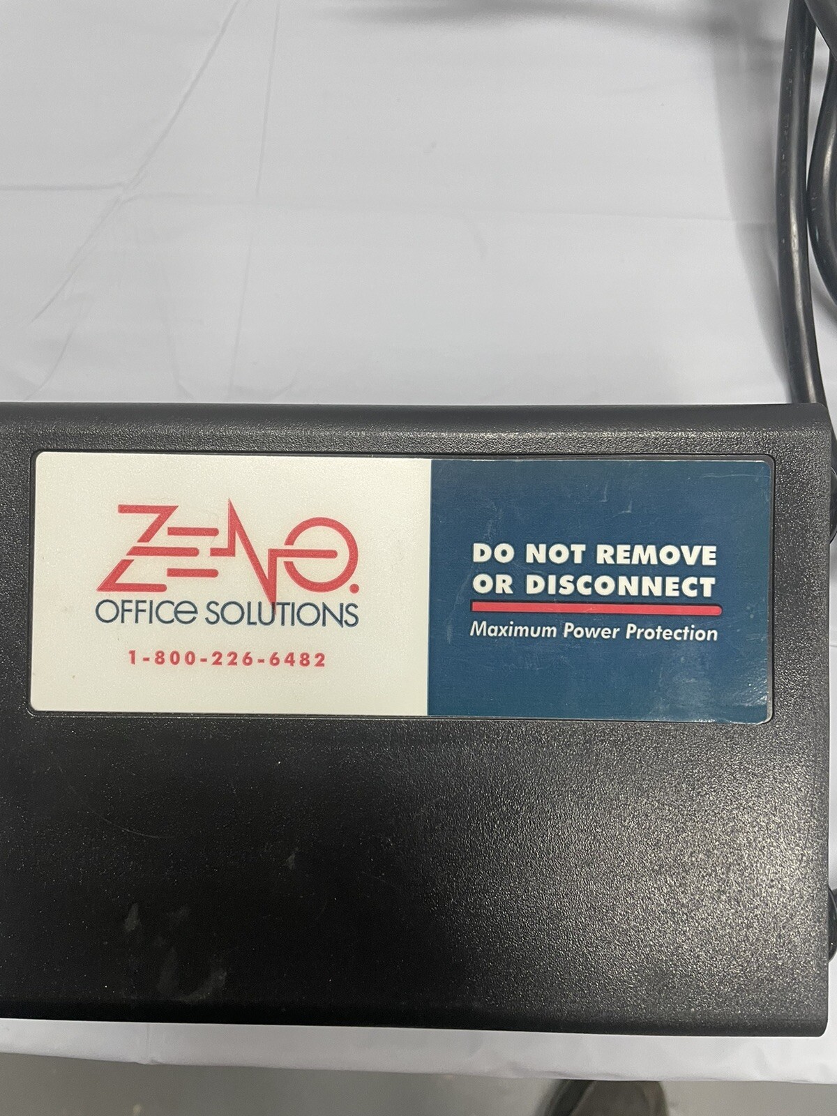 Surge Protector Zeno Office Solutions Transient Voltage D5131NT