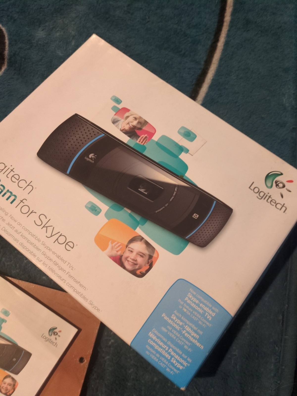 Logitech TV Cam HD Webcam 720p Widescreen for Video Calls & Streaming Black