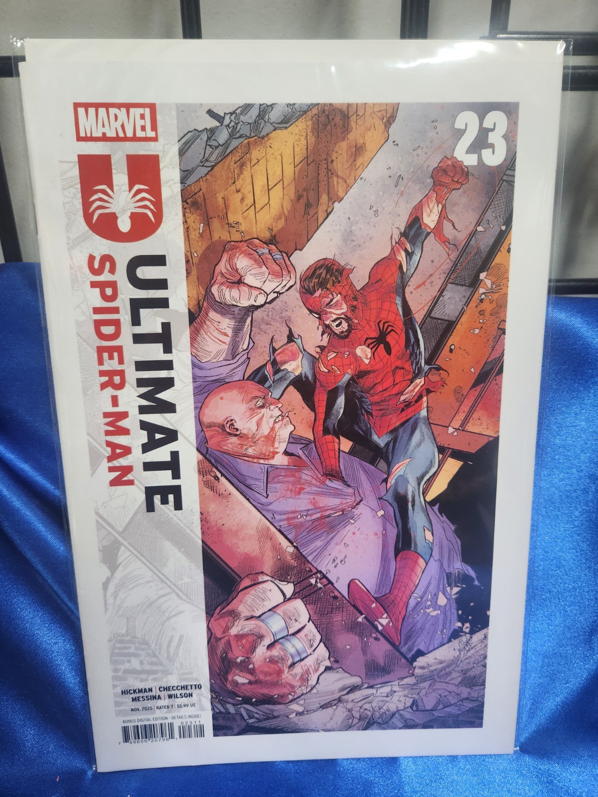 Ultimate Spider-Man #23 Main Cover Marco Checchetto