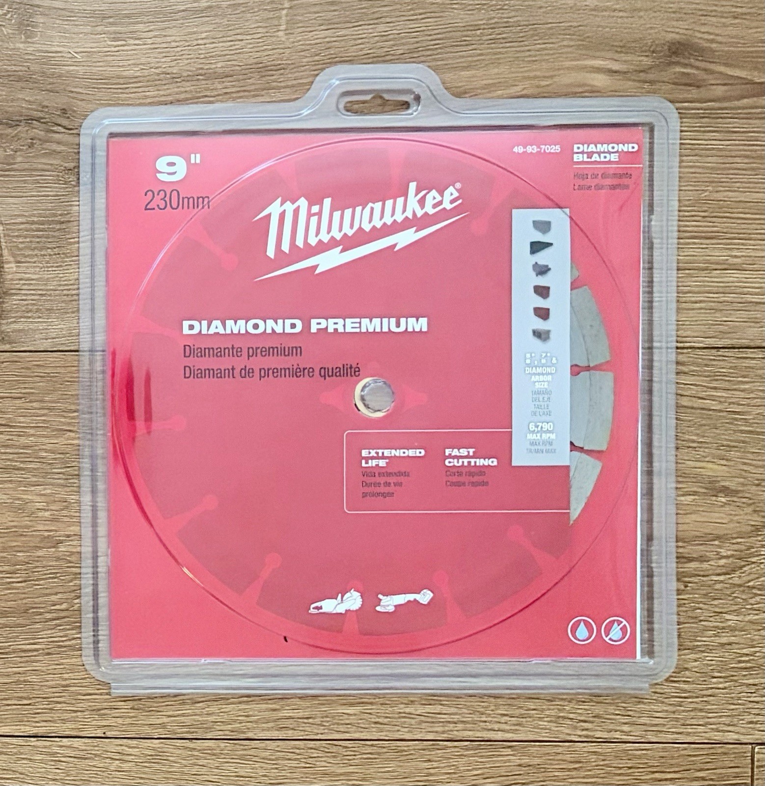 NEW Milwaukee 9 in. Segmented Premium Diamond Blade, 49-93-7025