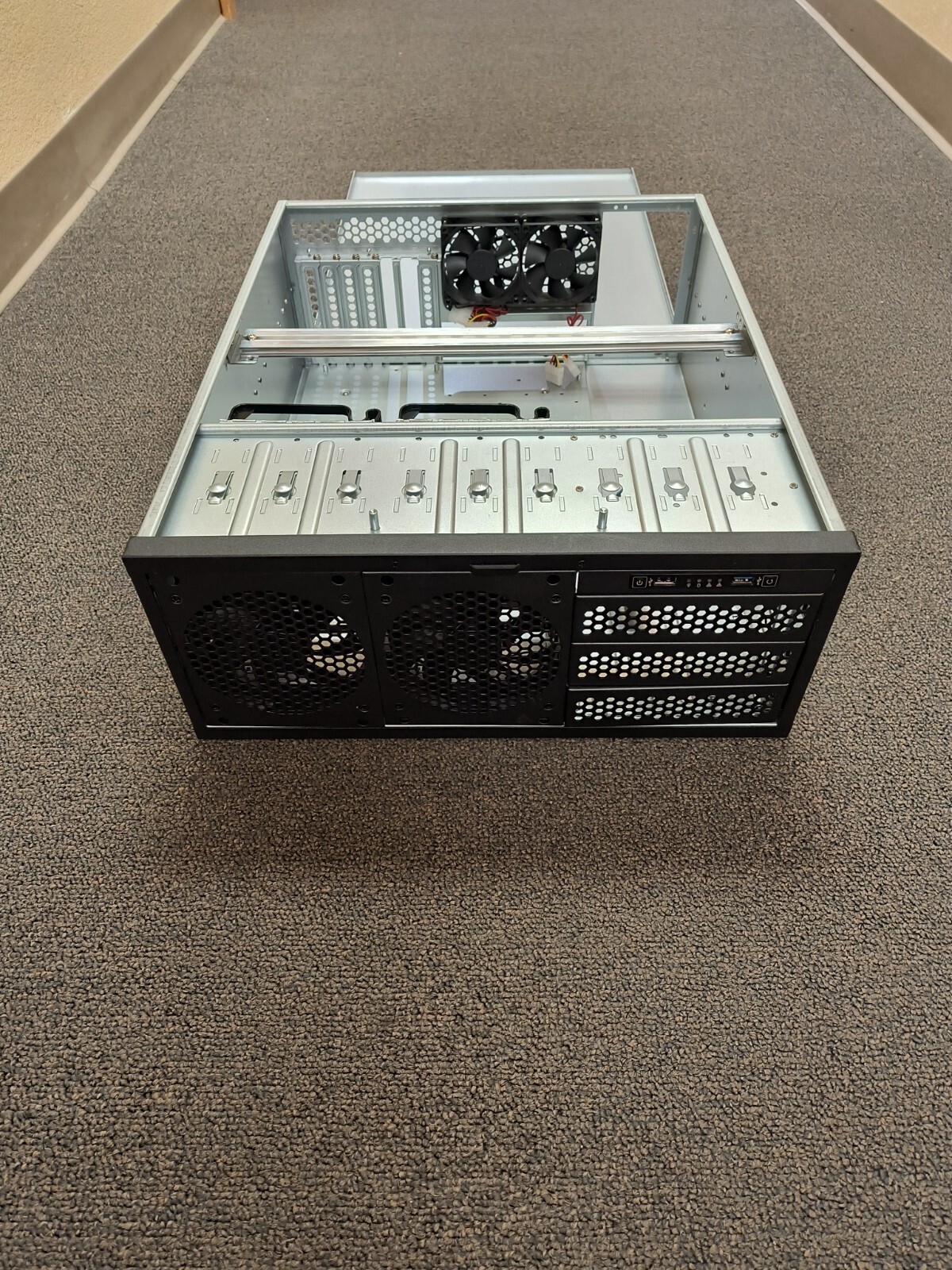 Rosewill RSV-L4000U Server Case