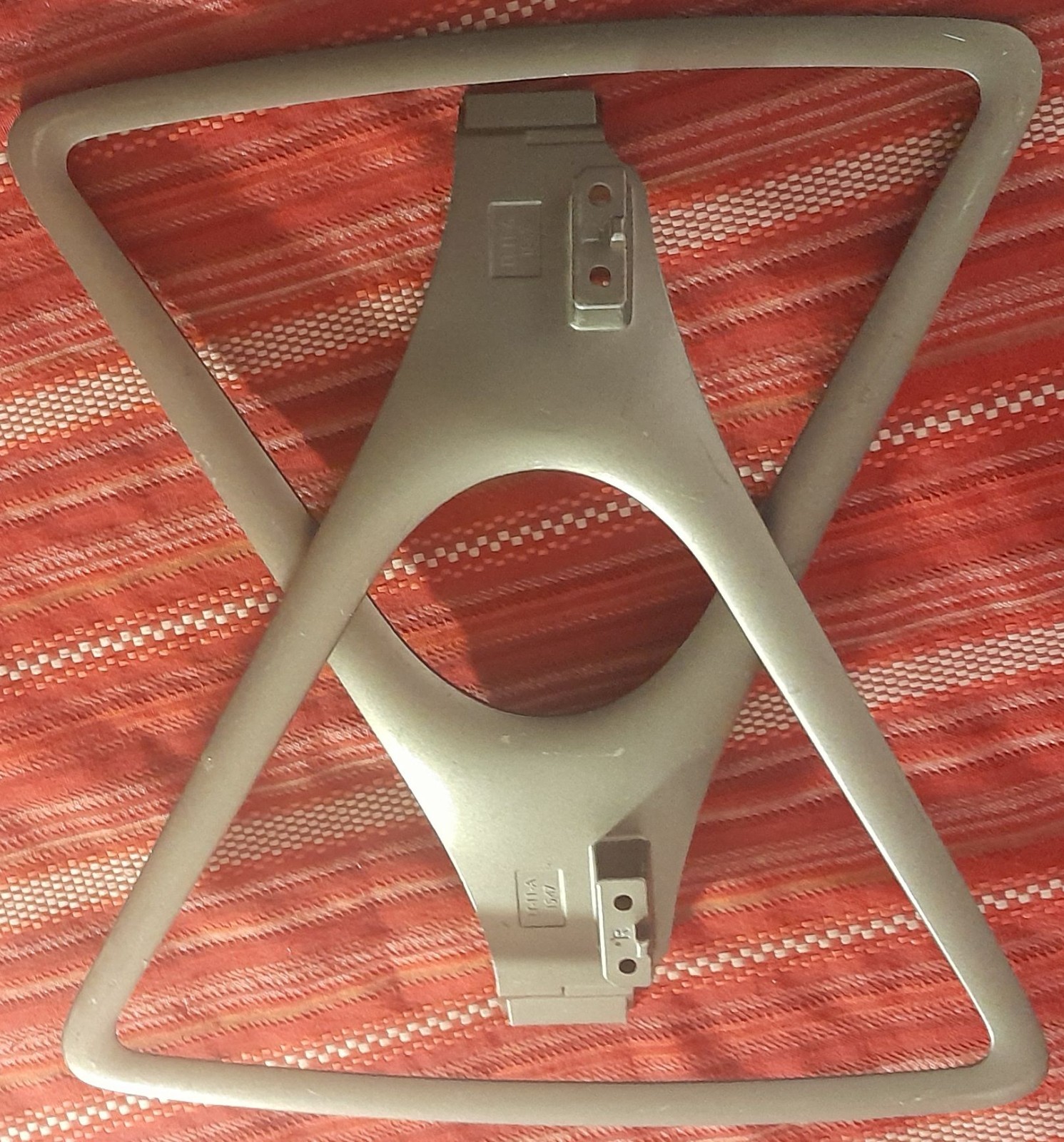 Hisense Tv stand legs Lt-11-a1547 55Q9809 has screws I SHIP FAST
