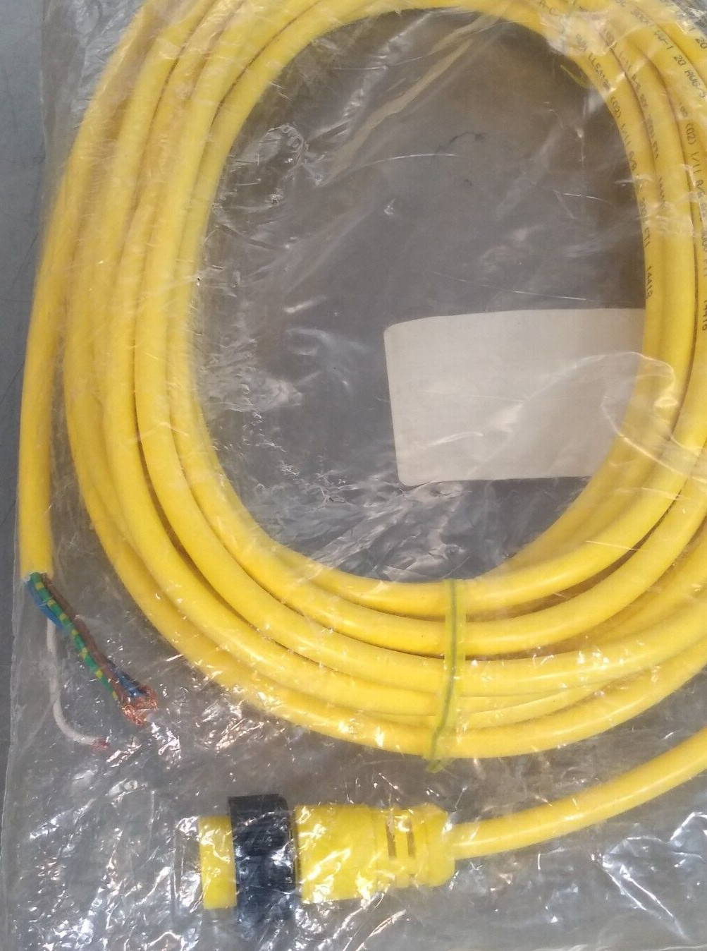 Brad Harrison 105002A07M100 Yellow cordset cable Loc5E29