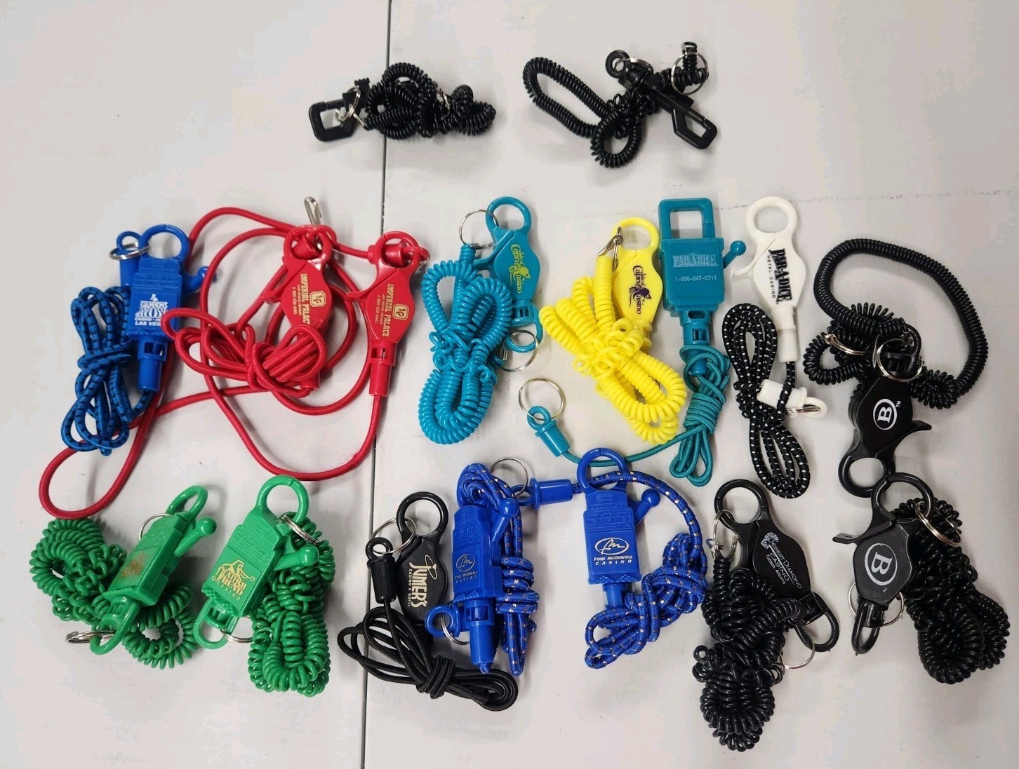 Lot of 15 Casino's Players Club Card holder bungee cords-see pics-new Las Vegas