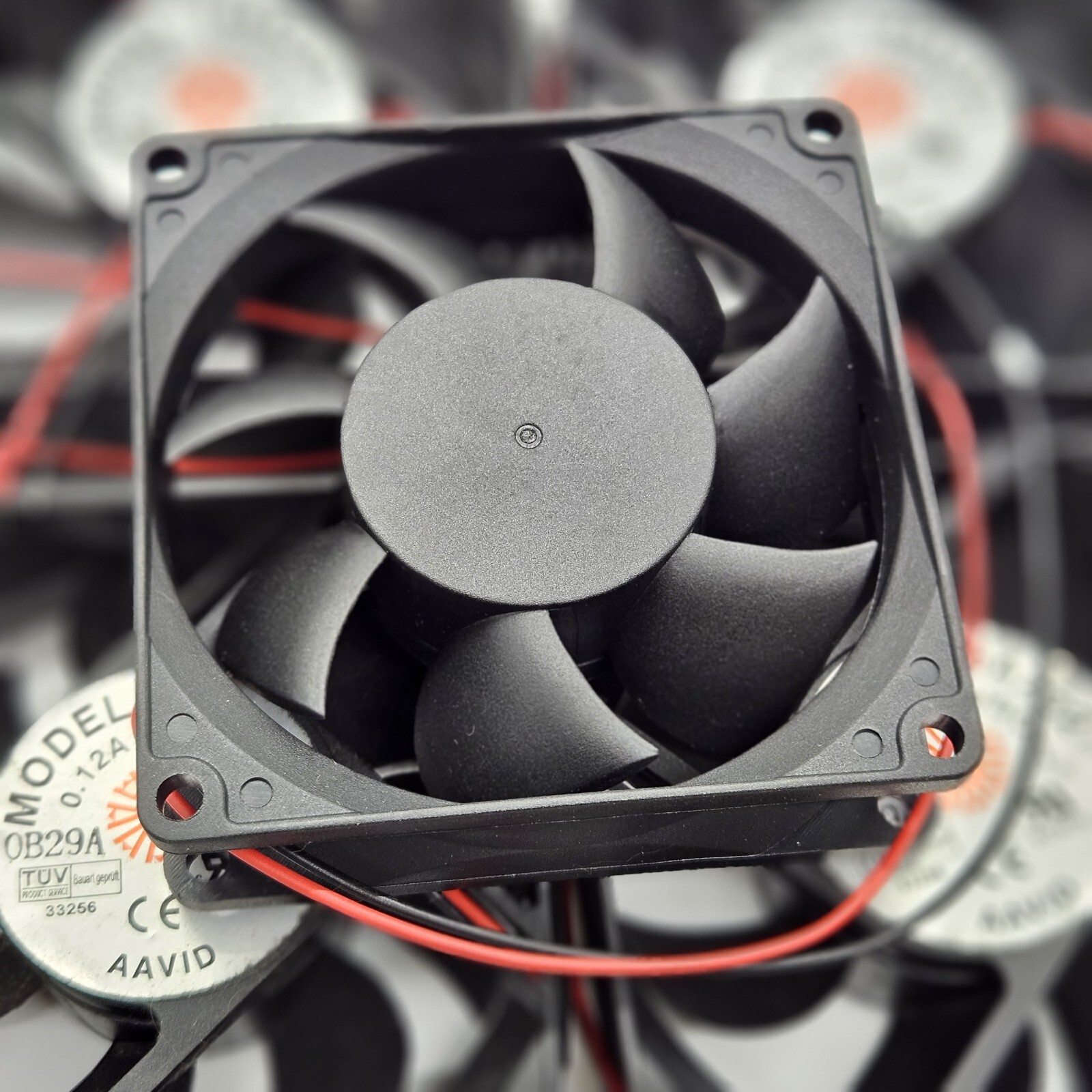 Aavid 80 mm Cooling Fan - 12 VDC Fan - MODEL 148A232 LOT OF 5