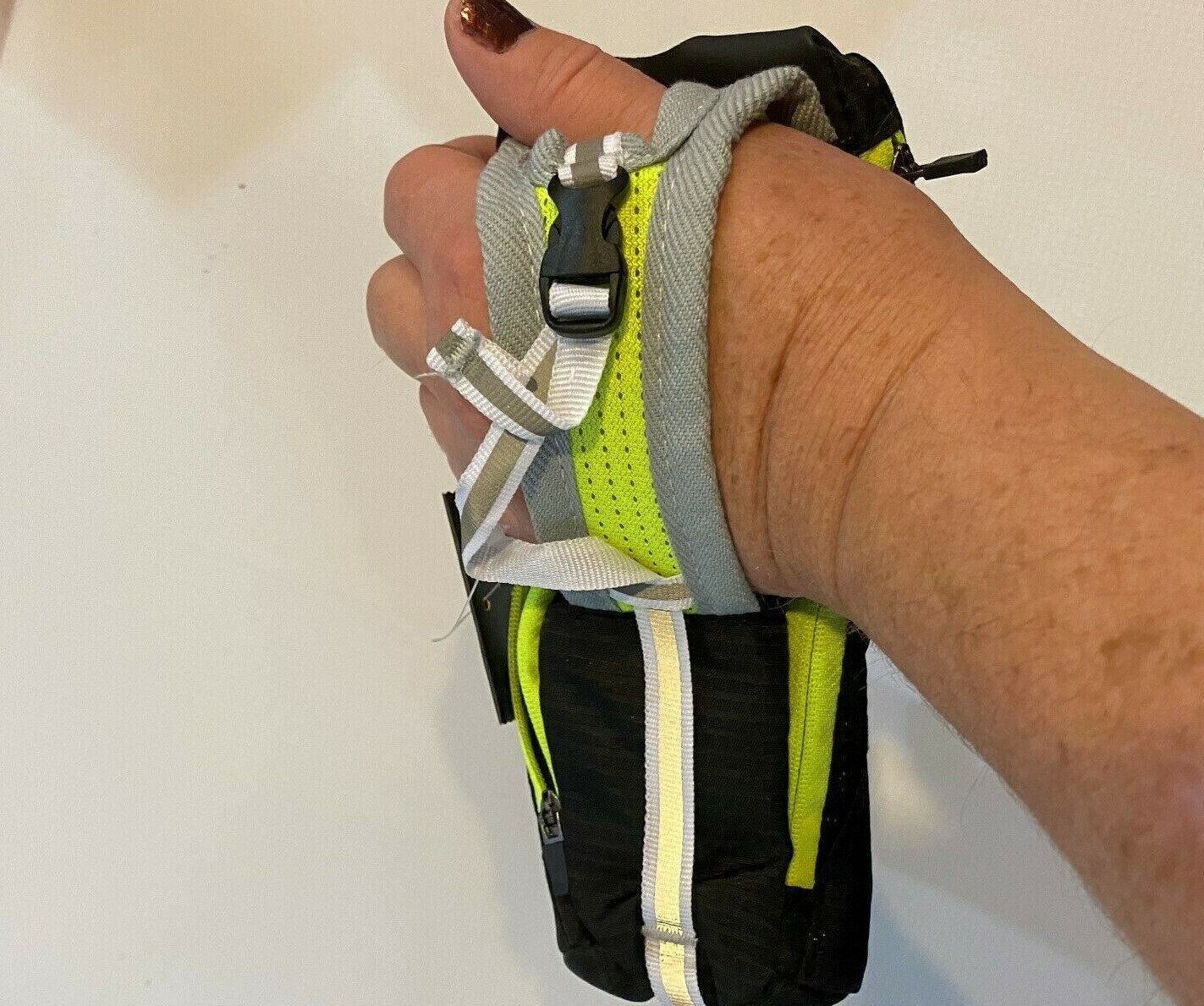 Water Bottle Holder Hand-held Flask Wrist Storage Bag Hydration Pack Fuel