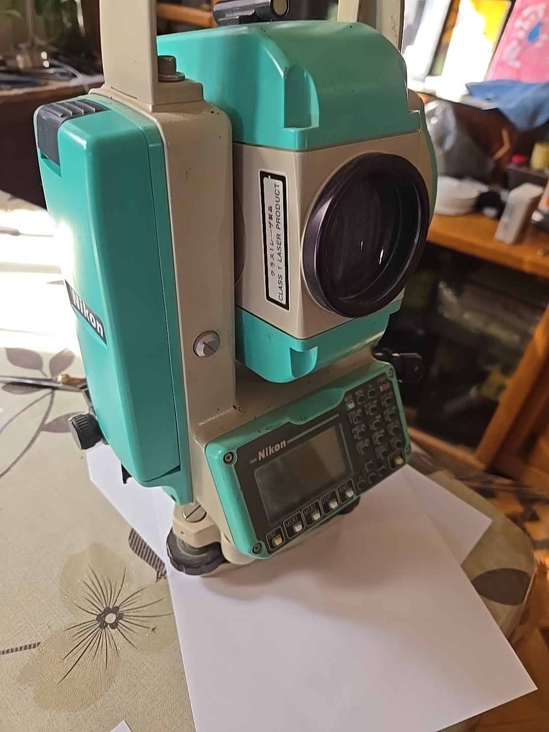 NIKON NPL-352 PRISMLESS TOTAL STATION