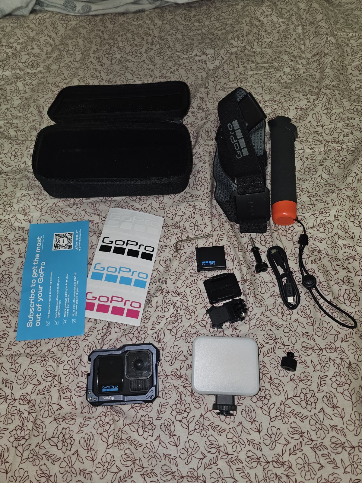 GoPro HERO13 Black Camera Accessory Bundle + Small Rig Case + Small Rig Light