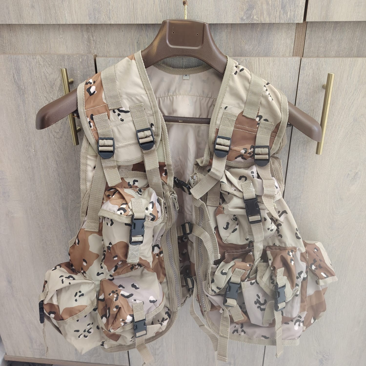 Military Tactical Load Bearing Vest Desert Camo Hunting Combat Utility Gear Vest