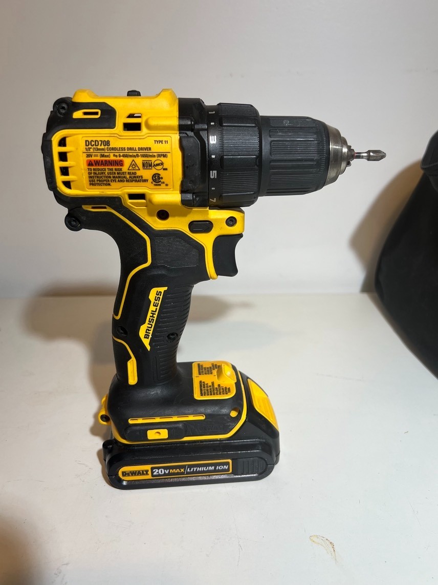 Dewalt ATOMIC 20V Brushless Compact Drill & 1/4" Hex Impact Kit DCK278C2