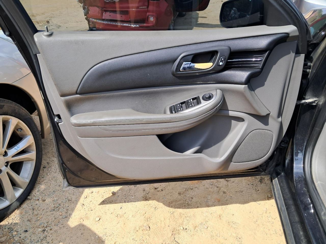 MALIBU 2014 Glove Box 4771731