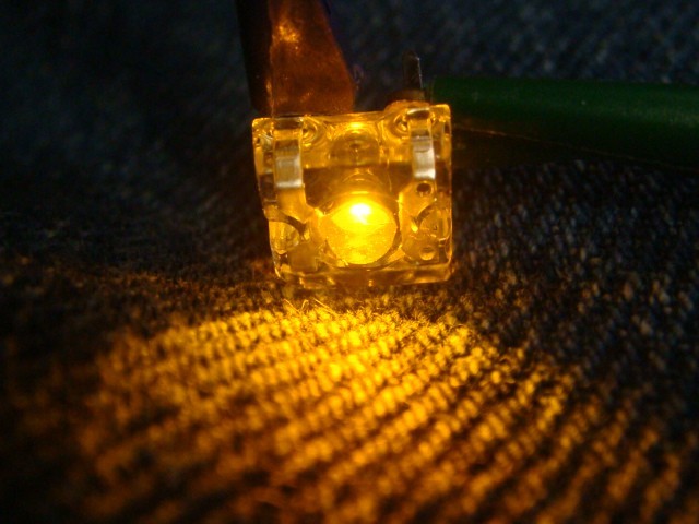 LOT 70 HI-FLUX (70ma) VISHAY TLWY7600 YELLOW LEDS -- NEW and  UNUSED