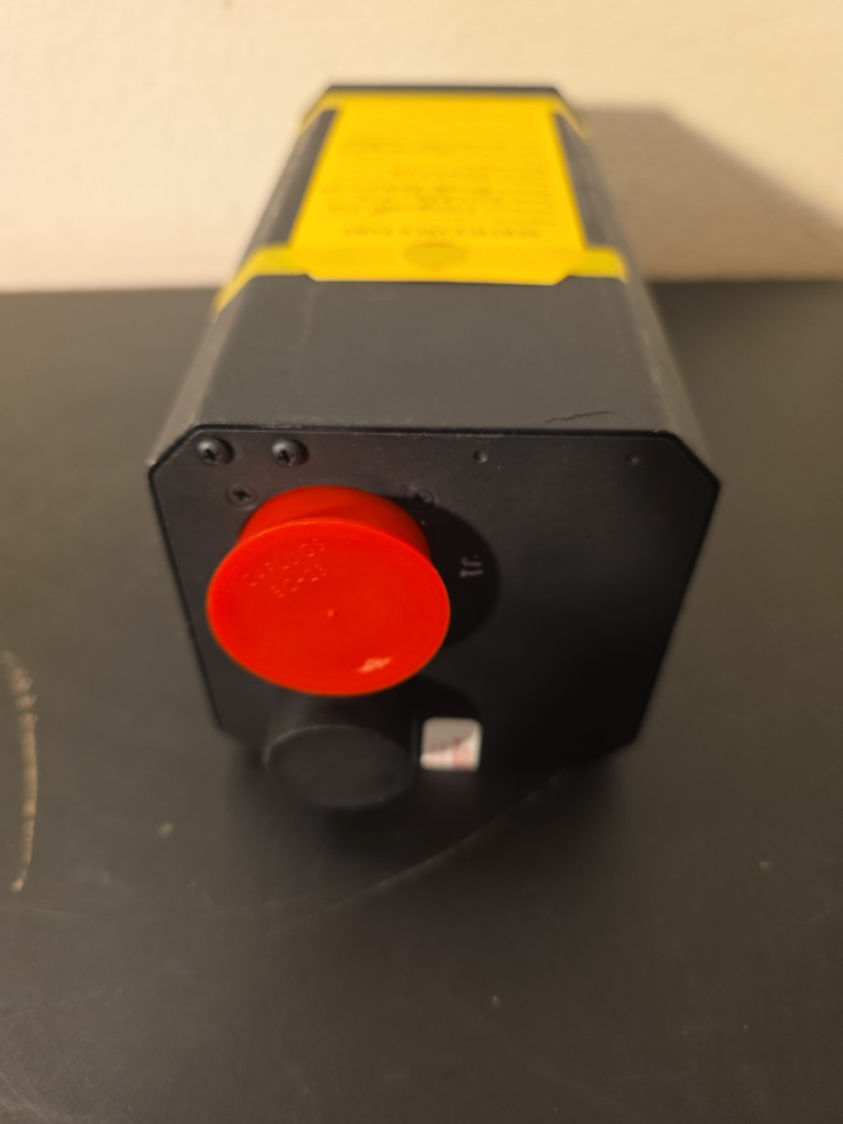 P/N 7000836-916 AUGUSTA A109E COPILOT ATTITUDE REFERENCE INDICATOR - SERVICEABLE