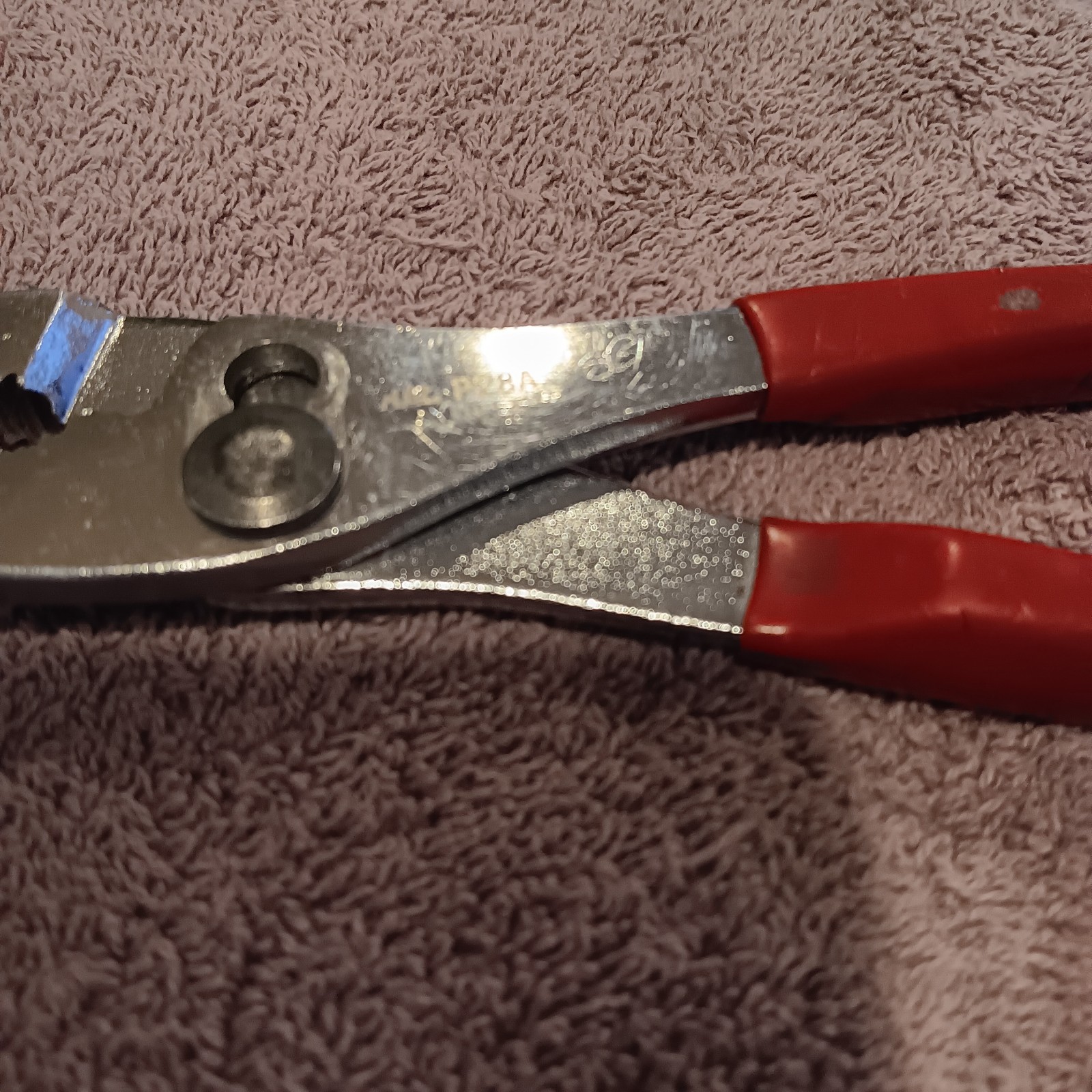 MAC TOOLS P28A SLIP JOINT RED HANDLE PLIERS