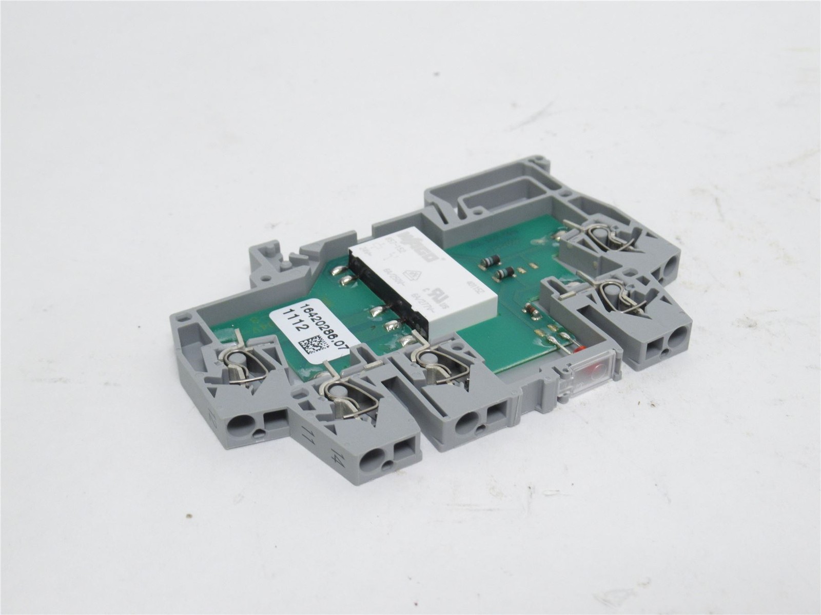 230600 New-No Box; Wago 859-34 Terminal Block 5A 24VDC In; 250VAC Out; 22/14AWG