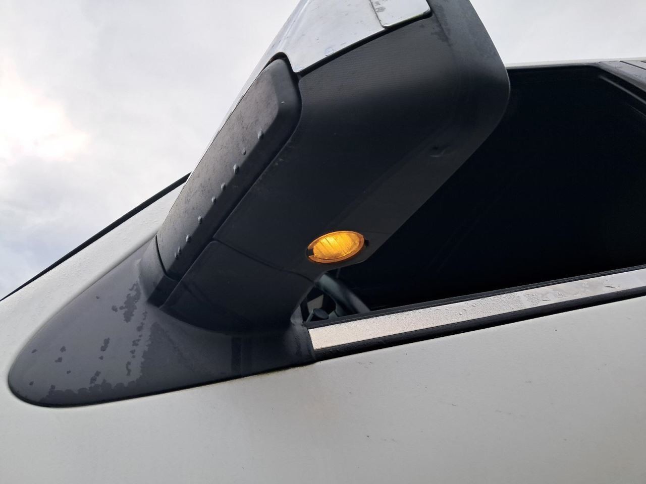 EXPEDITON 2015 Glove Box 4803906