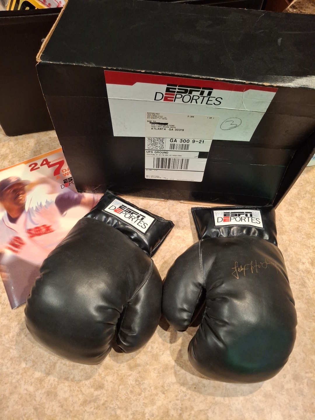 ESPN Deportes Boxing Gloves, Felix Tito Trinidad, Adult Unisex Large