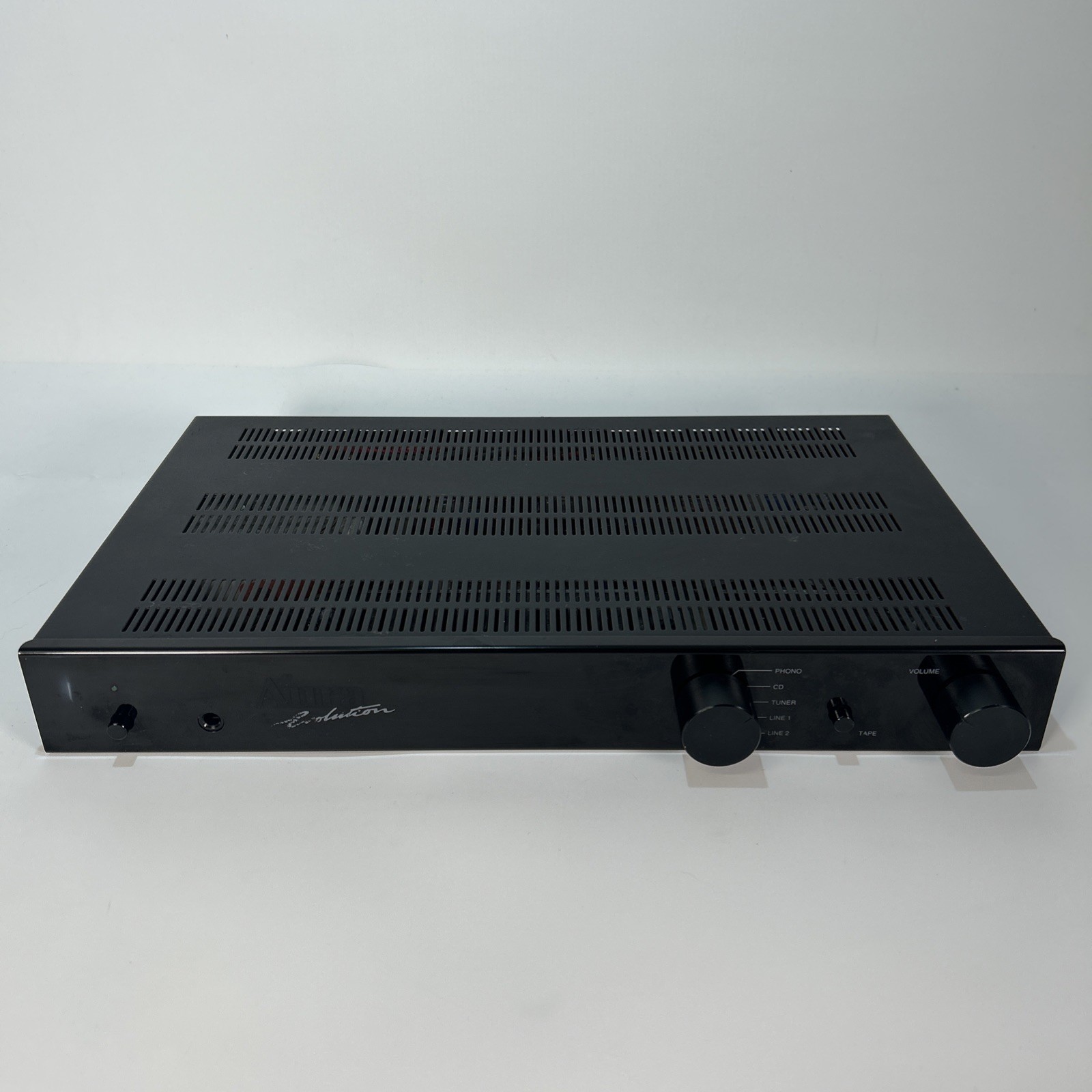 Aura Evolution AUV-100-MIR Stereo Integrated Amplifier (B&W) Black Working