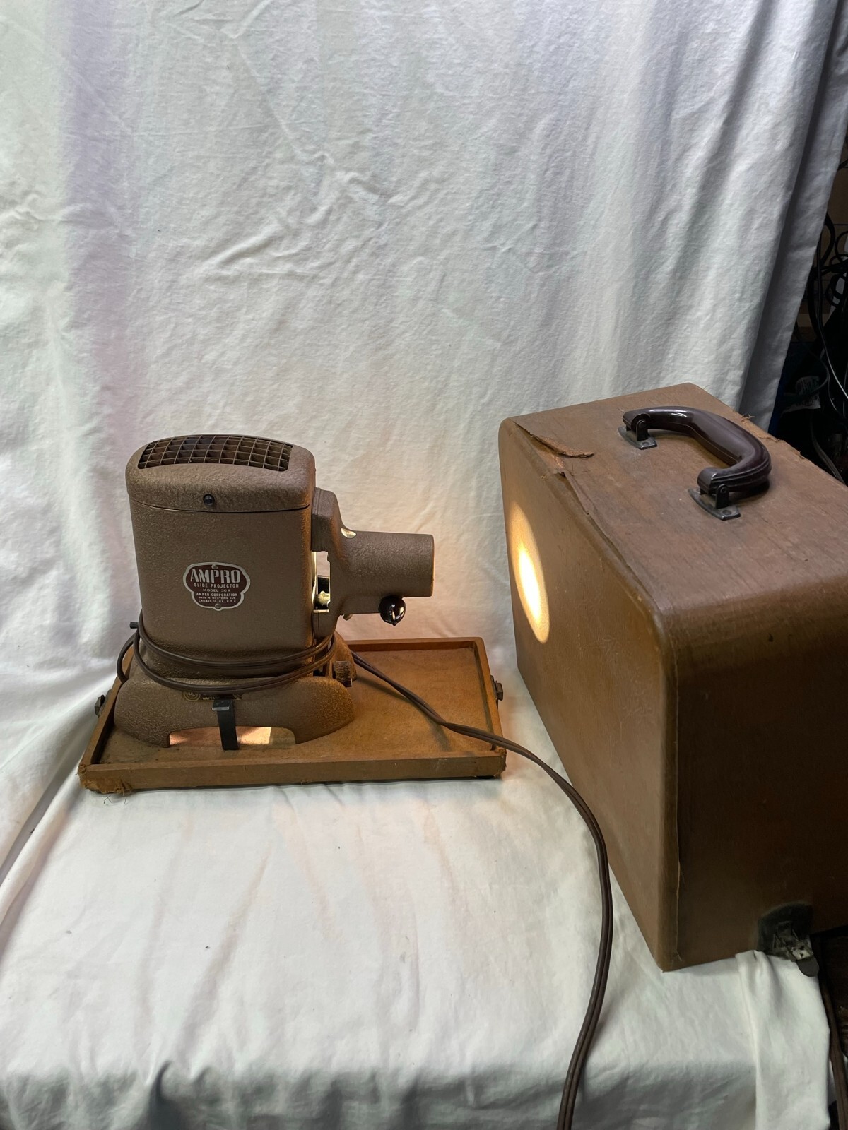 Vintage Ampro Model 30A Slide Projector INCOMPLETE but works.