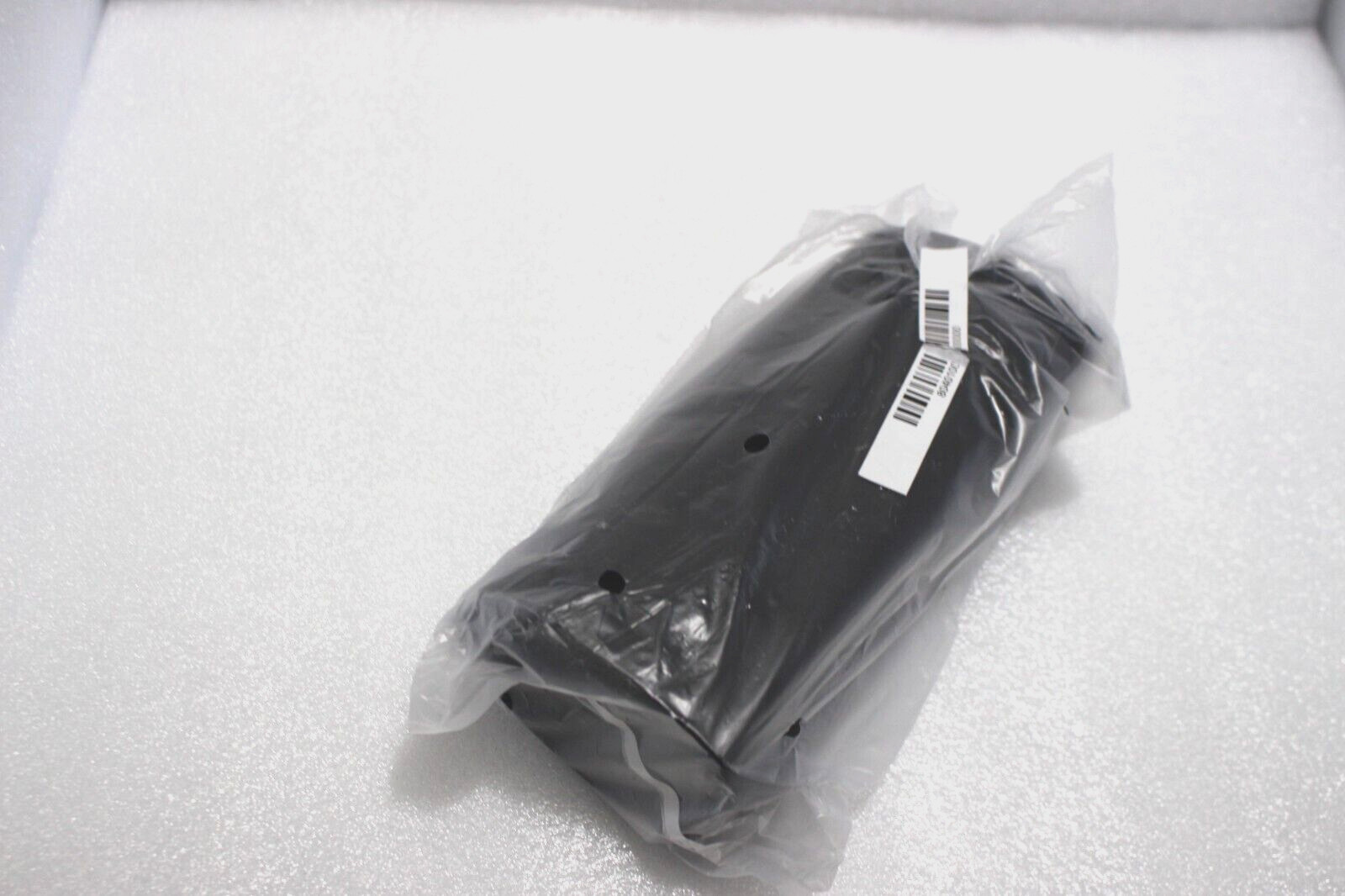 BANANA REPUBLIC SEMI-HARD CASE MAGNETIC CLOSURE