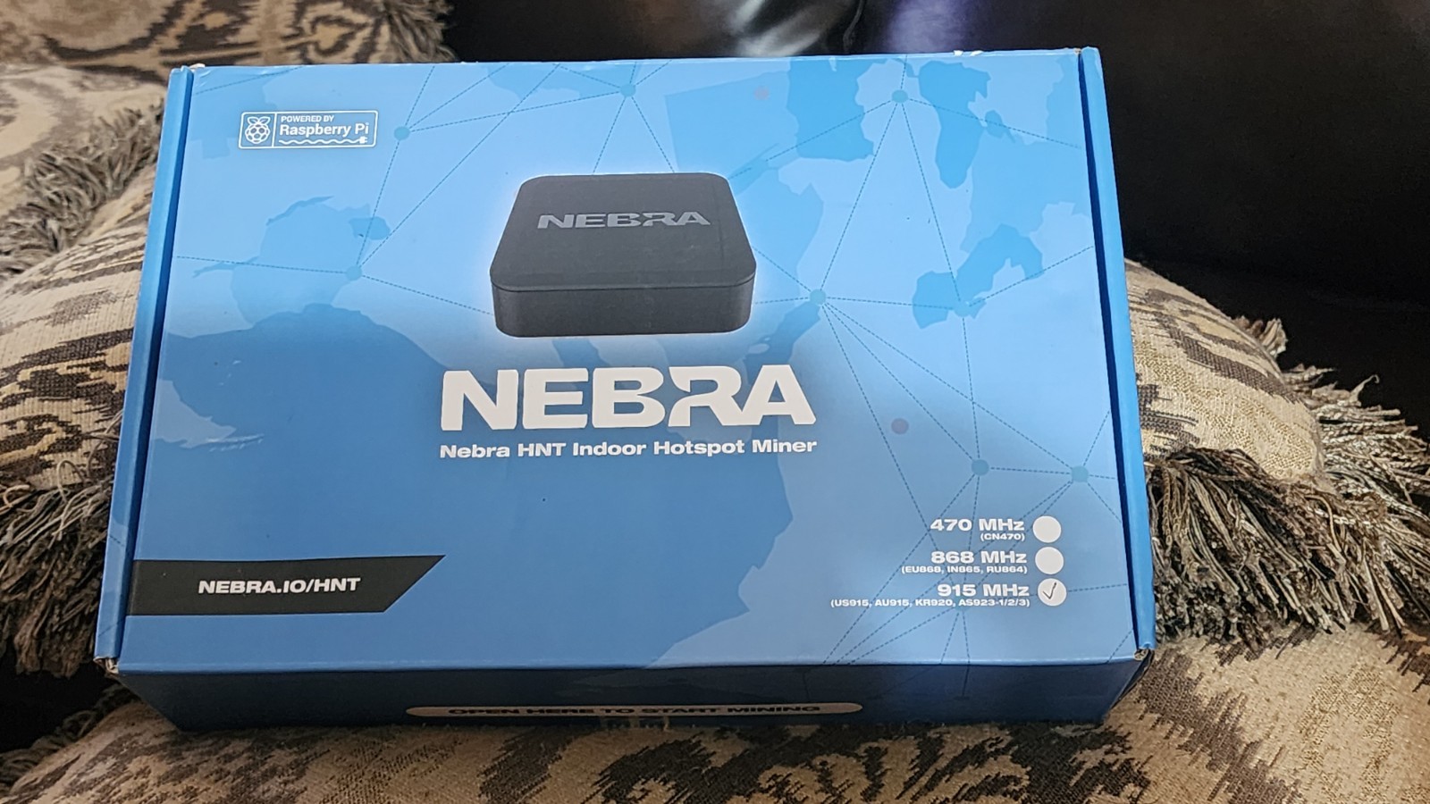 Nebra Hotspot Helium Miner - 915 MHz, Black