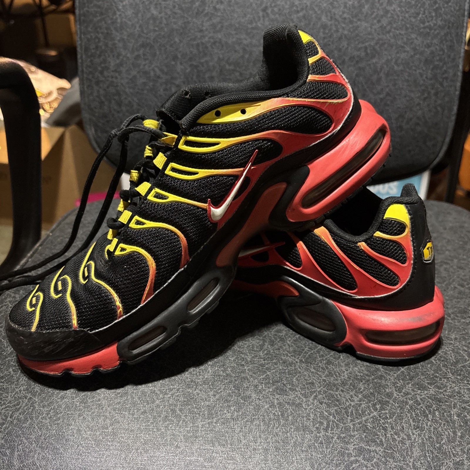 NIKE Air Max Plus Tn Black Gradient Habanero Red Mens 11