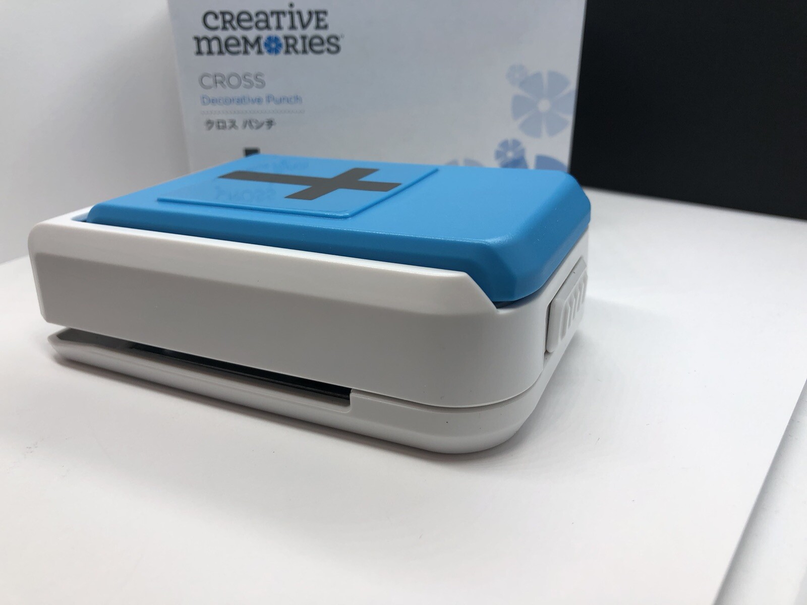 Creative Memories Cross Punch Brand New 2020