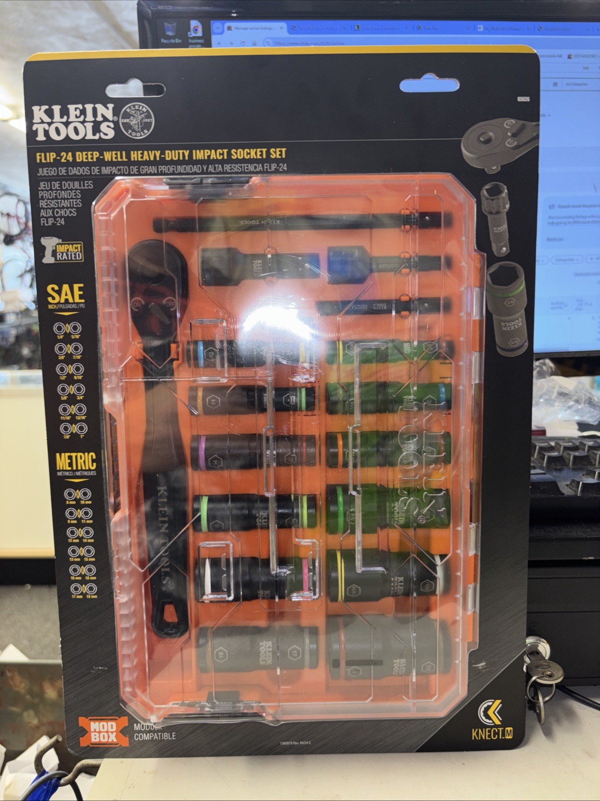 New Klein Tools 65626 Flip-24 Deep-Well Heavy-Duty Impact Socket Set