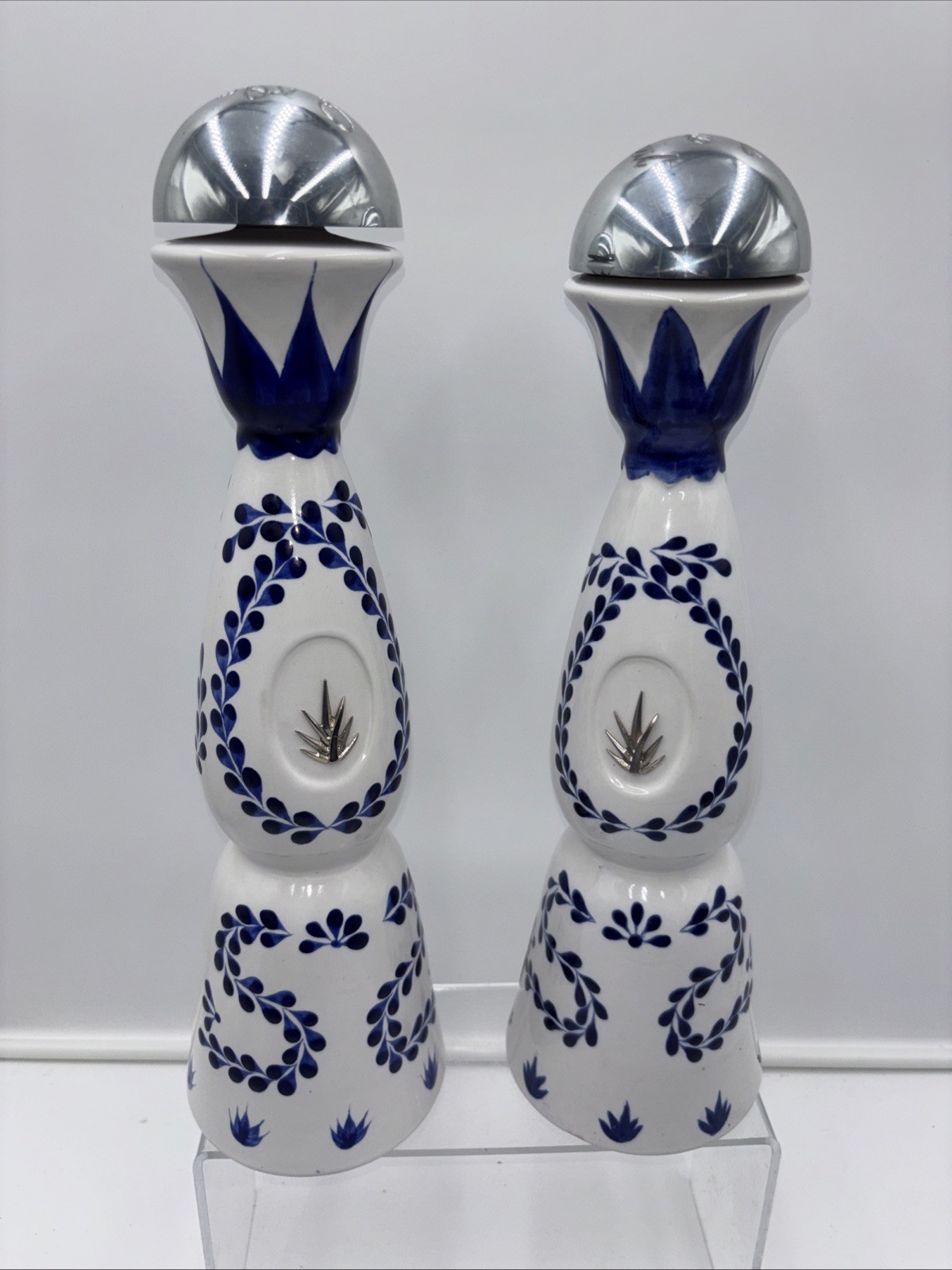 Lot Of 2 Clase Azul Reposado Tequila White And Blue Empty Bottle 750ml Rinsed
