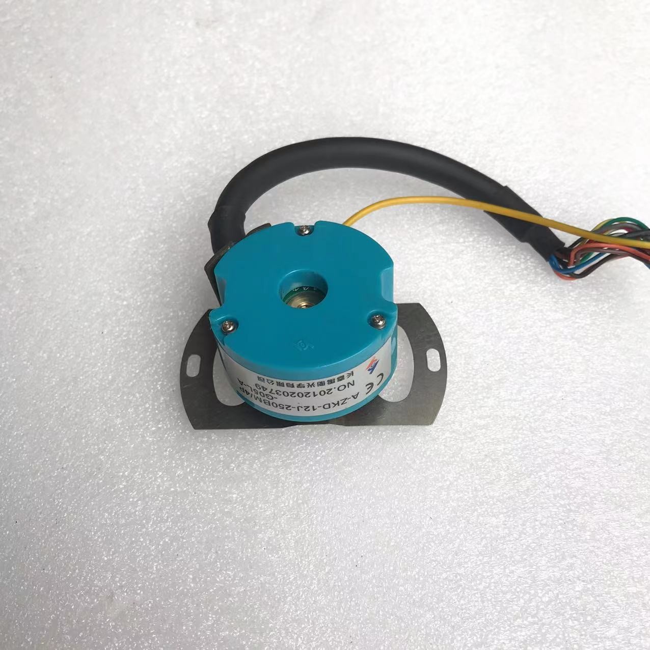 1PC A-ZKD-12J-250BM/4P-G05L-A Servo Motor Encoder