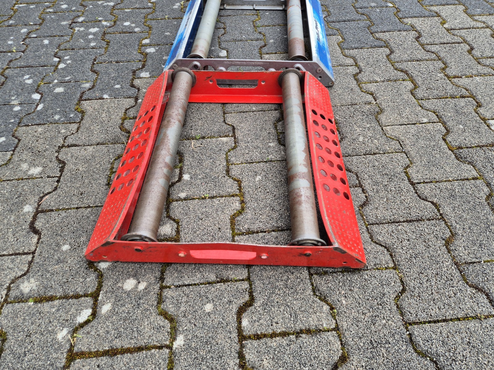 Rollprofi cable dispenser, red cable dispenser set