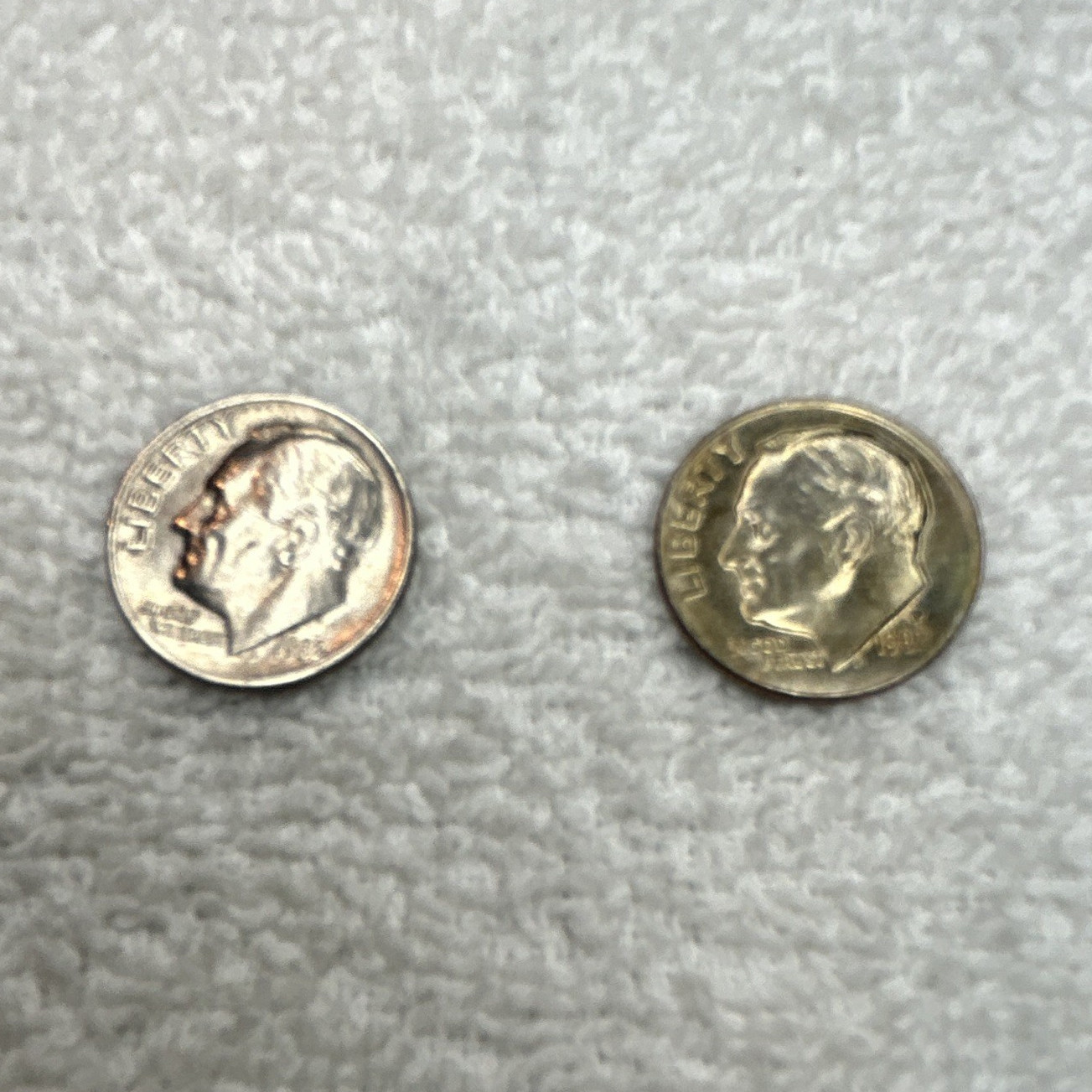 1982 no mint mark Roosevelt Dime 10C Clad Business Strike