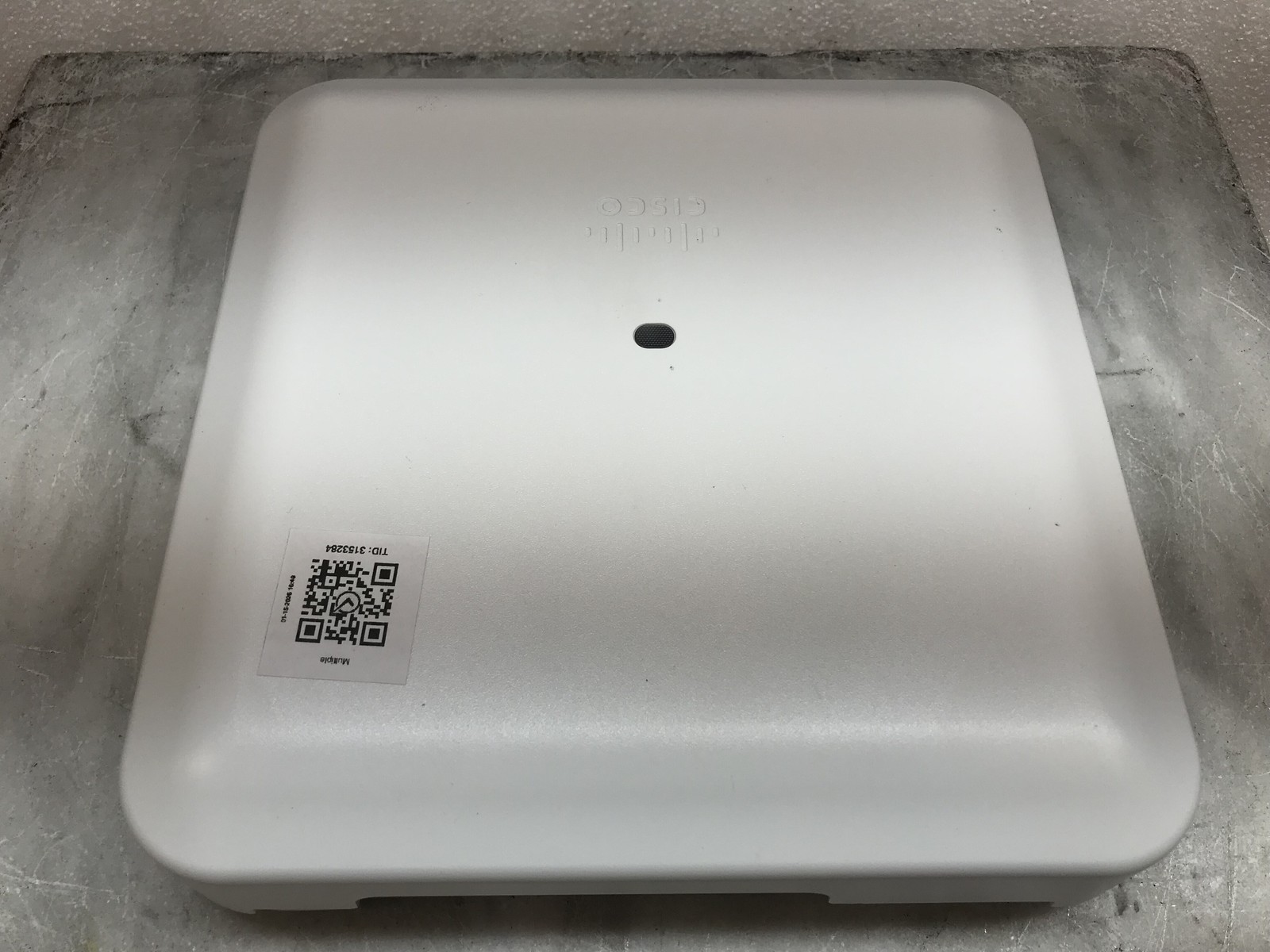 Cisco AIR-AP28021-B-K9 Access Point White with POE and Console - Tested