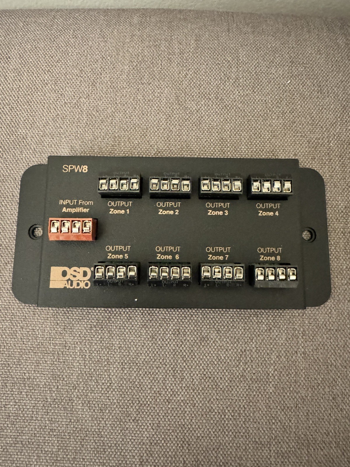8-Zone Speaker Distribution Panel Whole House Audio Single Audio Input 300W SPW8