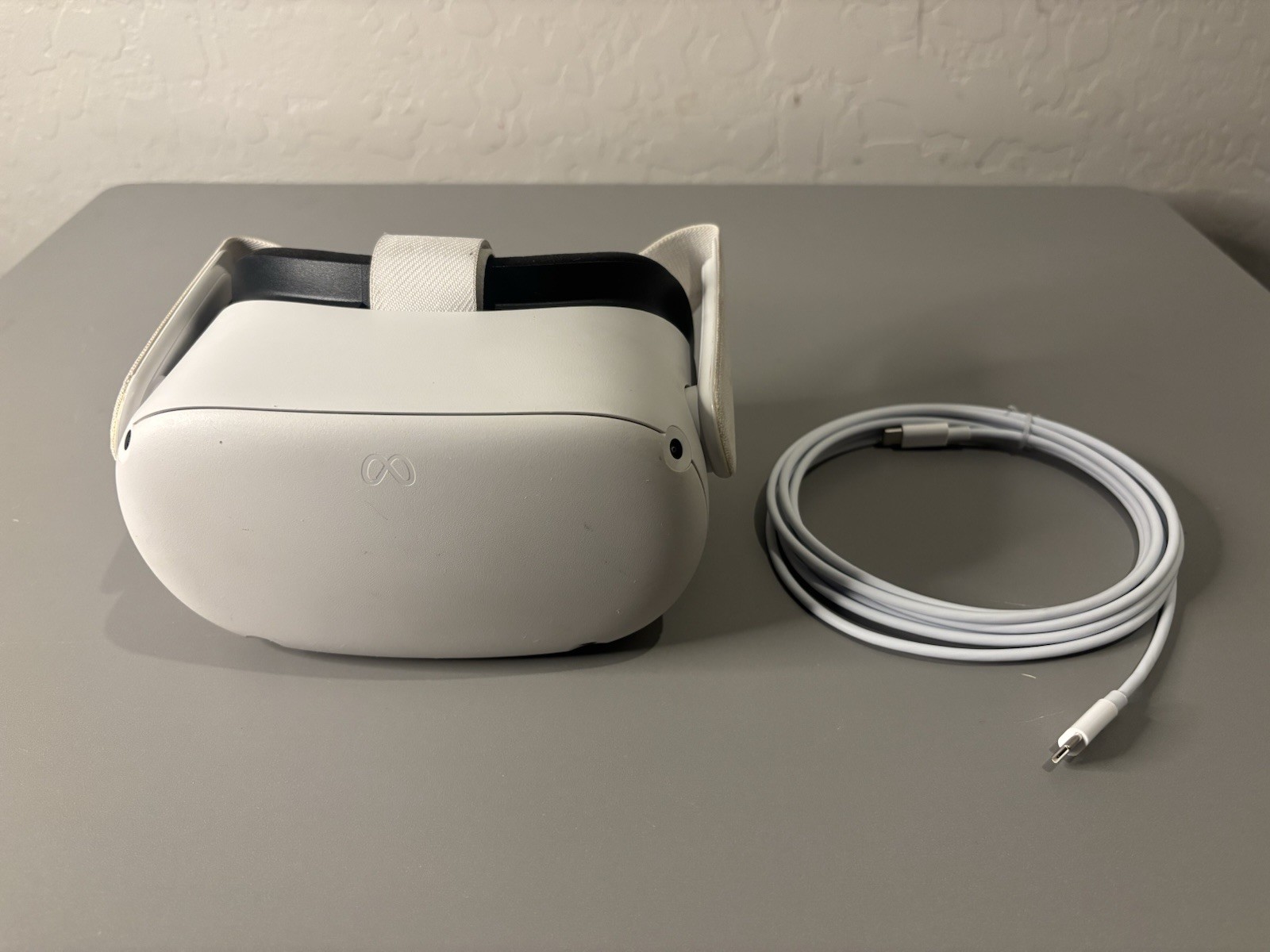 Meta Oculus Quest 2 VR Headset Only 128GB with Charging Cable